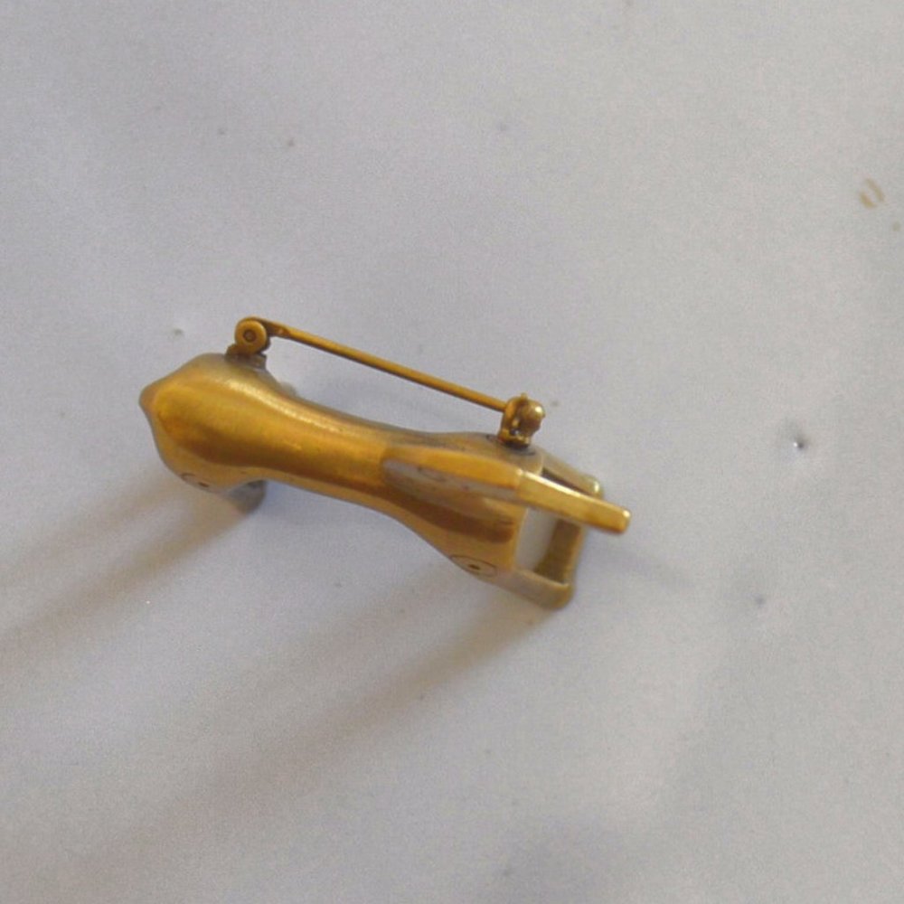 Vintage Brass Trojan Horse Brooch - Picture 8 of 10
